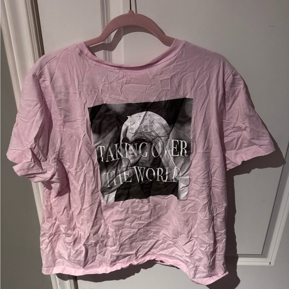 Barbie Graphic T-Shirt - Picture 2 of 2